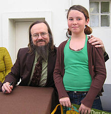 Райден с юной поклонницей на выставке Tree Show (2007)