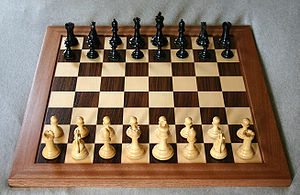 Chess board opening staunton.jpg