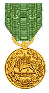 Medaille in Goud van de Orde van de Leeuw en de Zon Militaire Divisie Iran rond 1900 verleend voor dapperheid.jpg