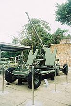 Bofors 40mm gun.jpg