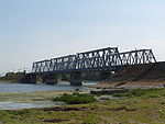 Railway bridge in Samara.JPG