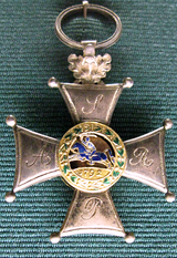 Silver Cross of Virtutu Militari Order.png