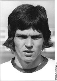 Bundesarchiv Bild 183-P0824-0016, Jürgen Pommerenke "Fußballer des Jahres".jpg