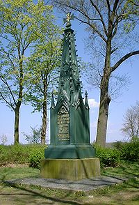 Dennewitz Denkmal.jpg