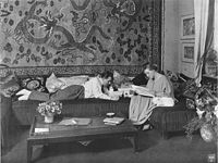 Fritz Lang und Thea von Harbou, 1923 od. 1924.jpg