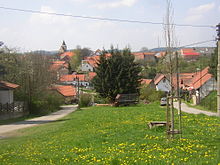 Hrusice CZ village centre from E 195.jpg
