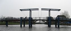 Разводной мост через Тене в Фридрихштадте