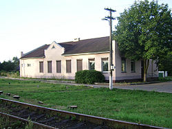 Kostukovka railway station.jpg