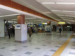 TWR shin-kiba-station concourse.jpg