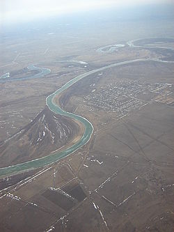 Река Урал между Уральском и Атырау (Казахстан)