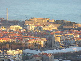 Fortezza del Priamar dalle alture Savonesi.JPG