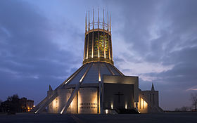 Ливерпульский собор на закате