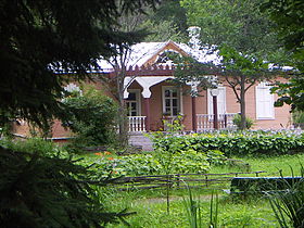 Главный усадебный дом в «Мелихове». Июль 2005 г.