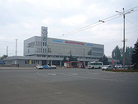 Vokzal Mariupol 2007.jpg