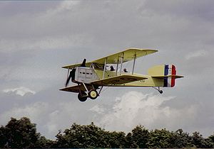 Bréguet XIV au décollage La Ferté Alais 1994.jpg