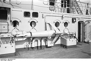 Bundesarchiv Bild 193-02-4-39, Schlachtschiff Bismarck.jpg