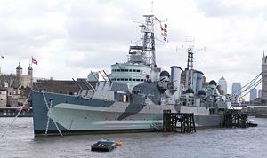 Лёгкий крейсер «Белфаст» на вечной стоянке в Лондоне