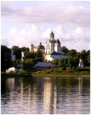 Вид на Спасо-Преображенский монастырь, на территории которого расположен музей.