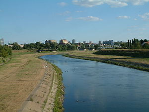 Варта у города Познань. Низкая вода. Лето 2005.
