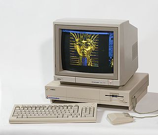 Первый мультимедийный компьютер в мире - Amiga 1000 (1985 г.)