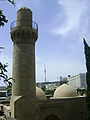 Minaret of mosque shirvanshahs palace(old-city) baku azerbaijan.jpg
